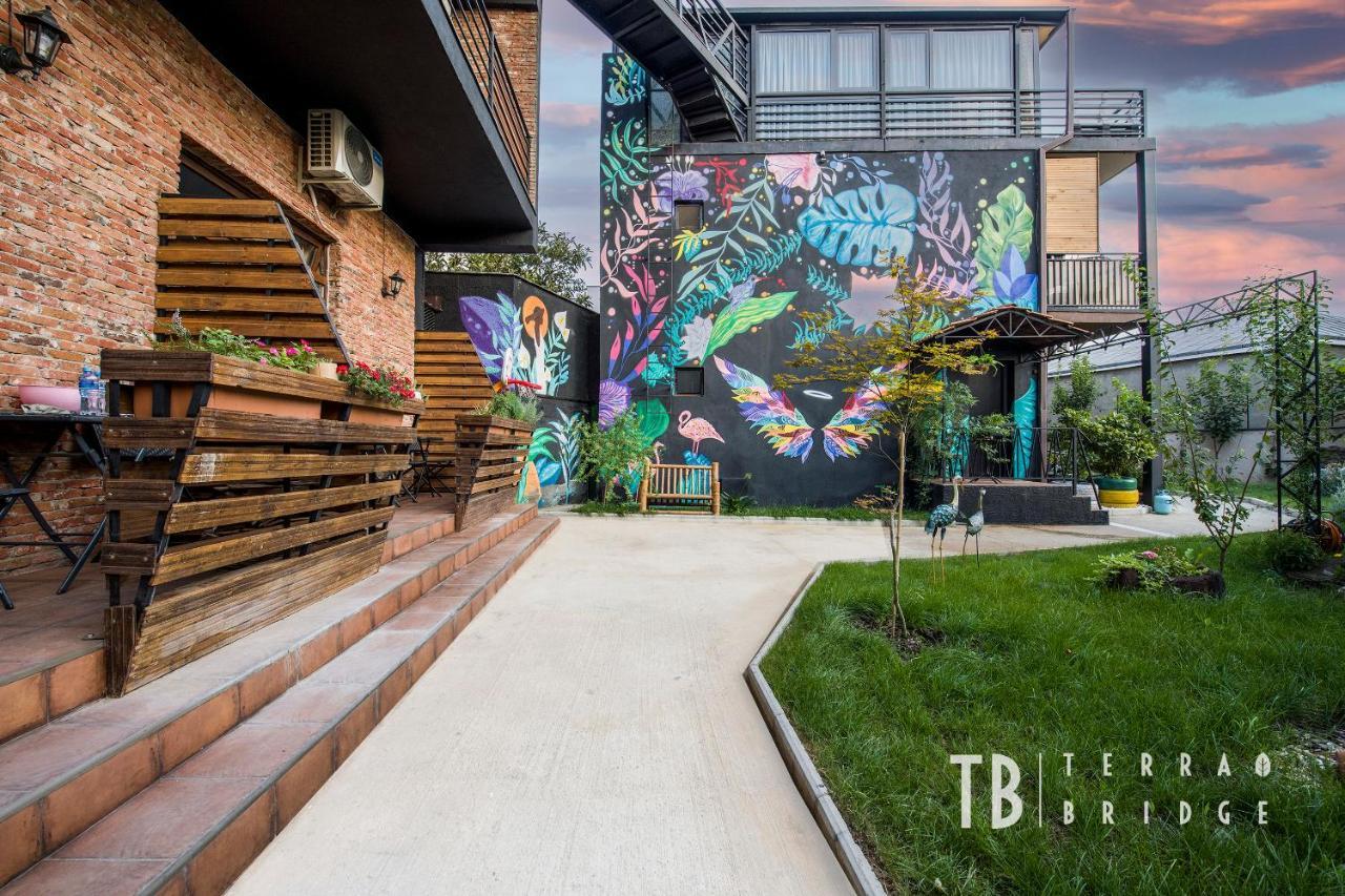 Terra Bridge Hotel Tbilisi Exterior photo