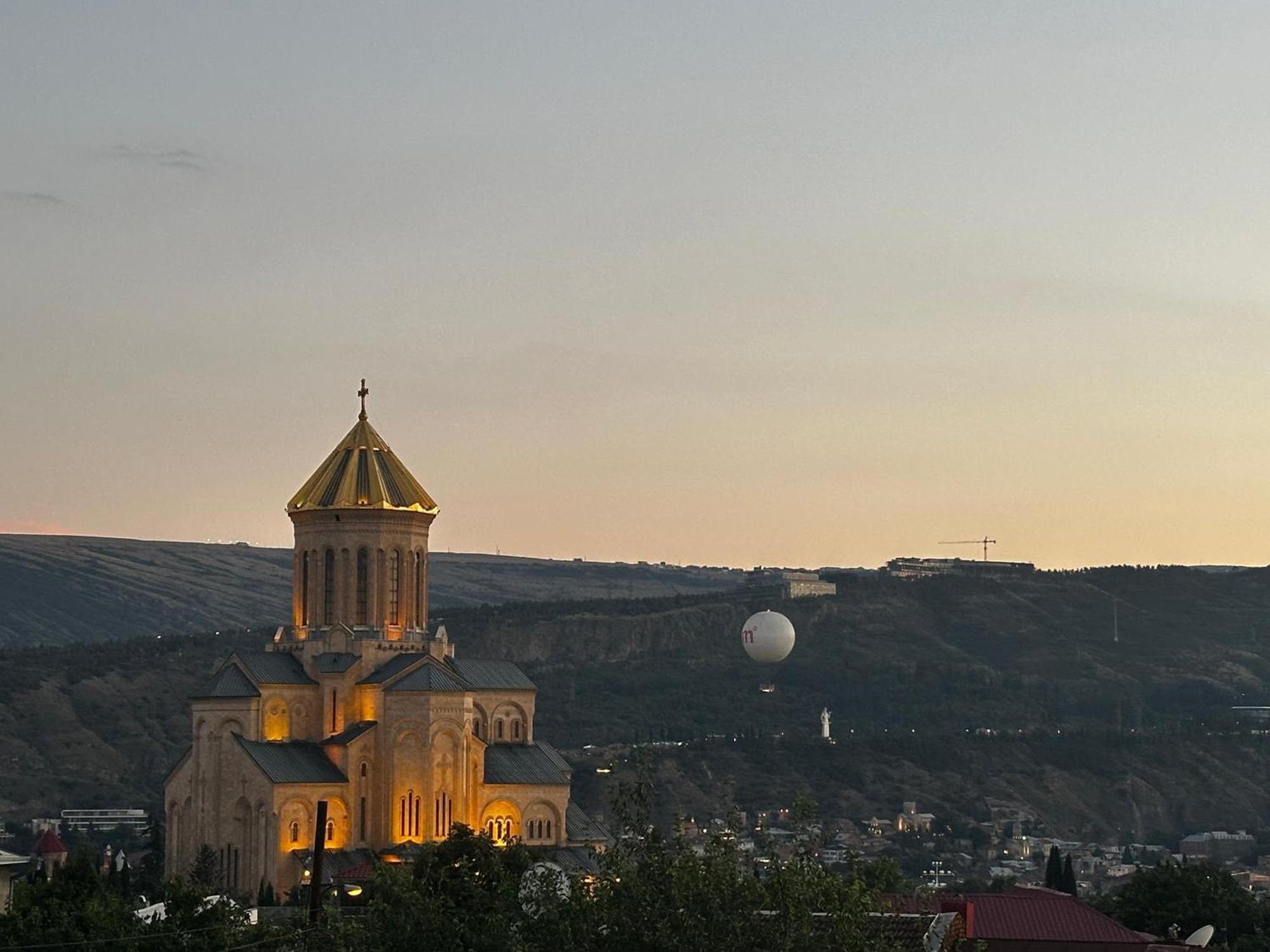 Terra Bridge Hotel Tbilisi Exterior photo